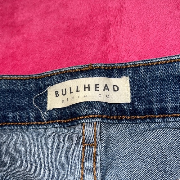 High Rise Distressed Skinny Jeans - Picture 3 of 4